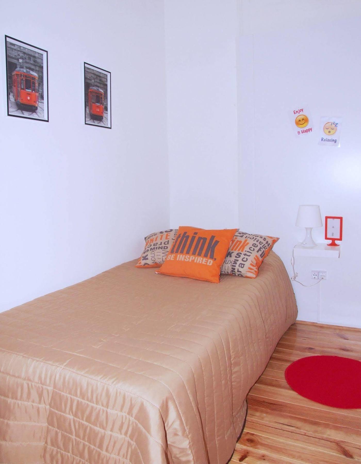 Hostel Fly To Lissabon