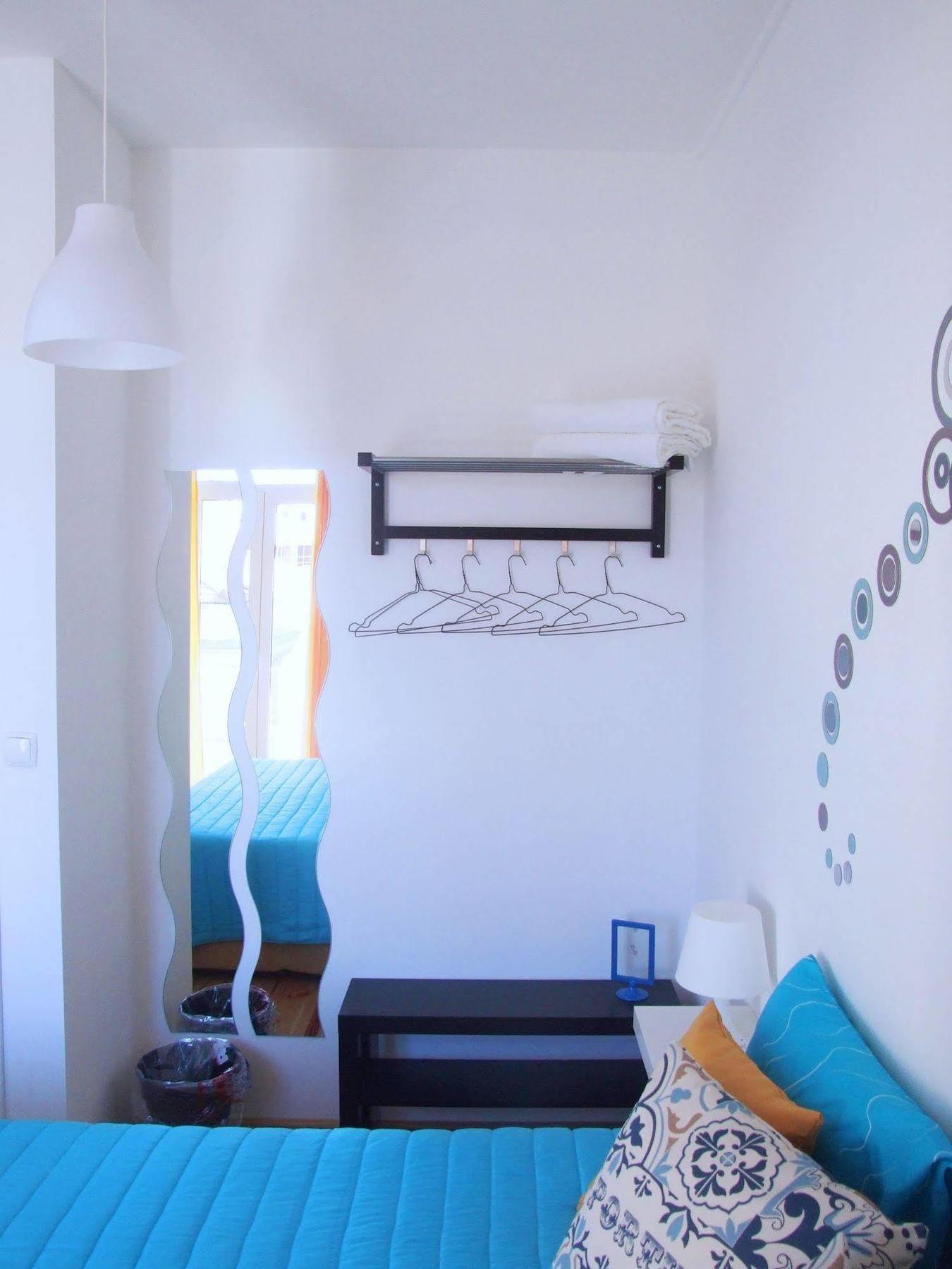 Fly To Hostel Lissabon