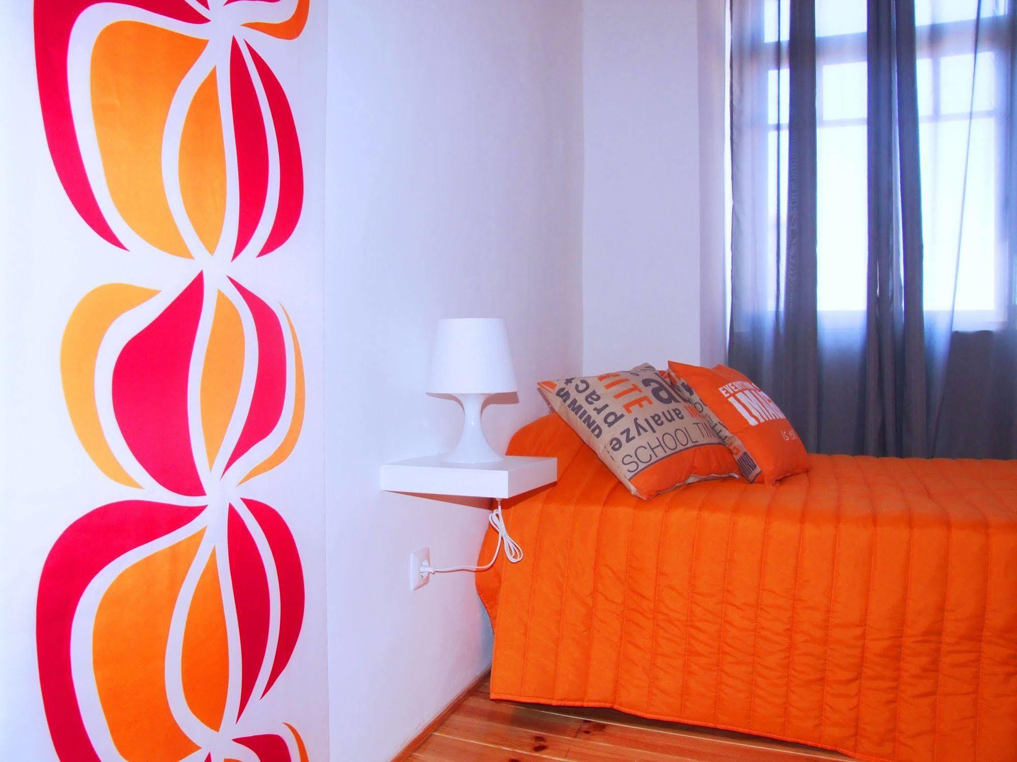 Hostel Fly To Lissabon